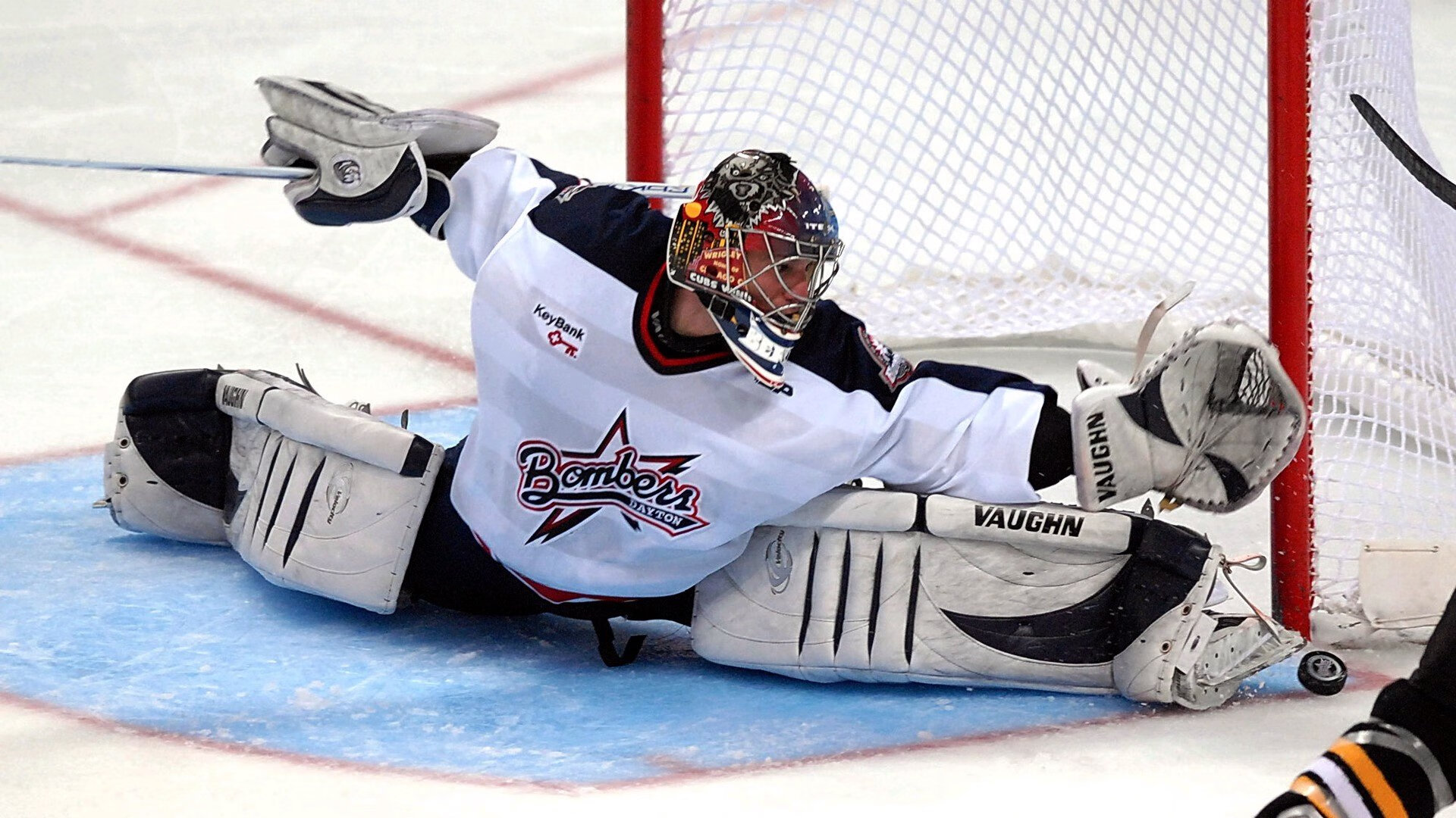 网球最新战报!荷兰队迎战瑞士队,压哨绝杀,引爆全场观众欢呼