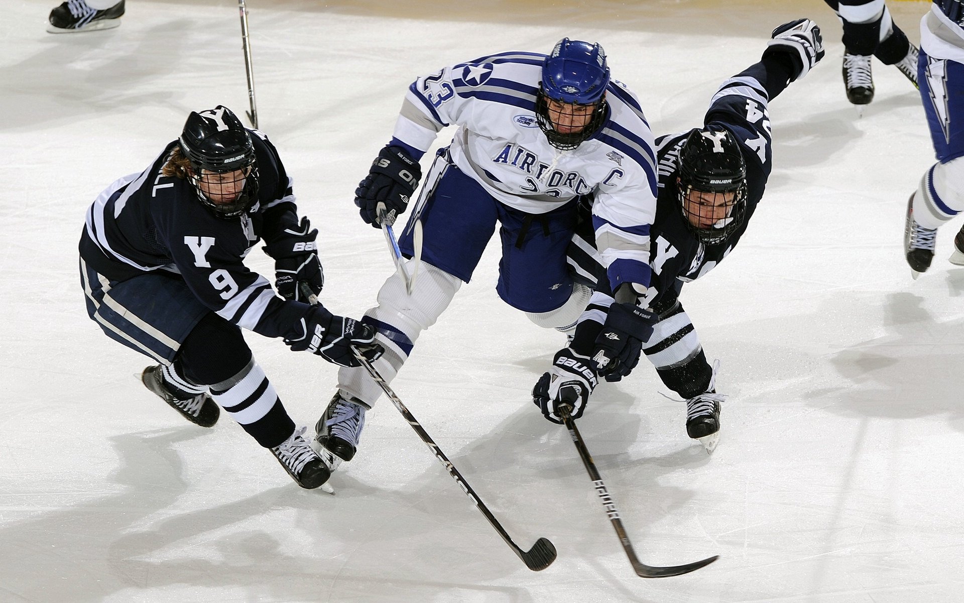 Rookie爆冷击败MAD，精彩发挥引爆全场！